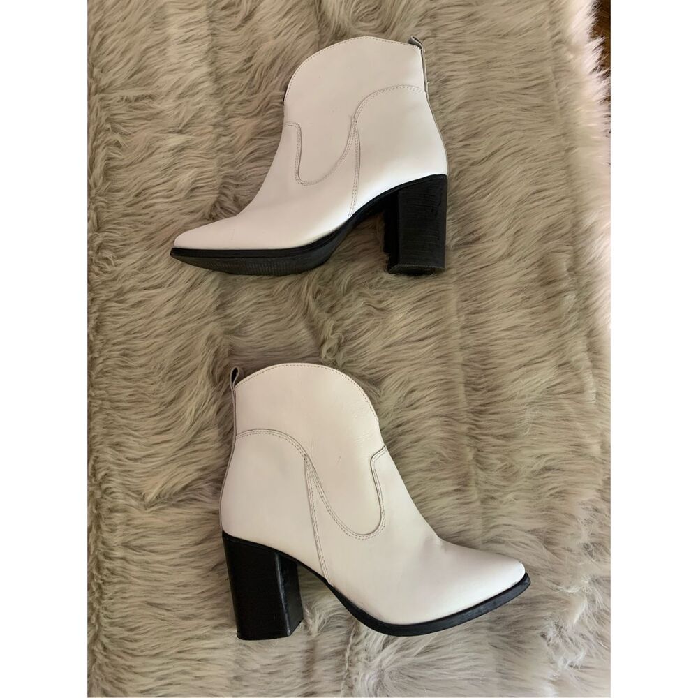 Nasty Gal White Cowboy Boots Size 9